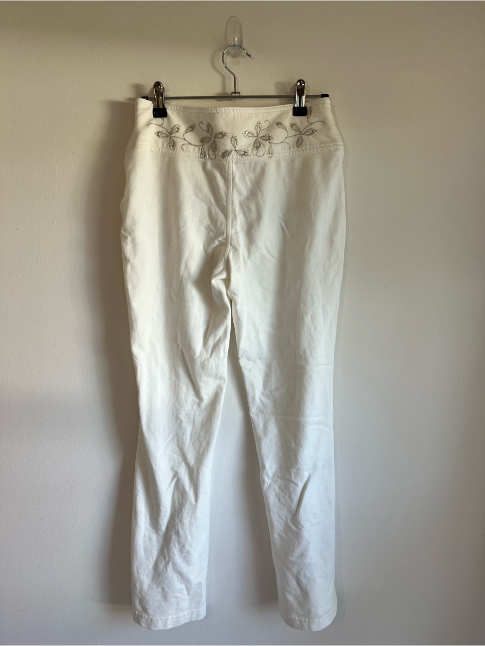 Kimchi Blue Embroidered White Women’s Pants - Picture 6 of 6
